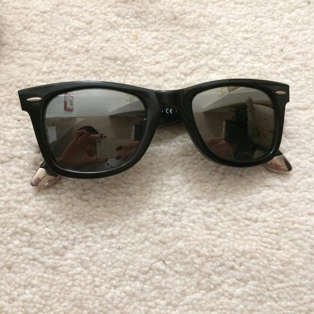 Ray-Ban 2157K limited edition wayfarer white gold